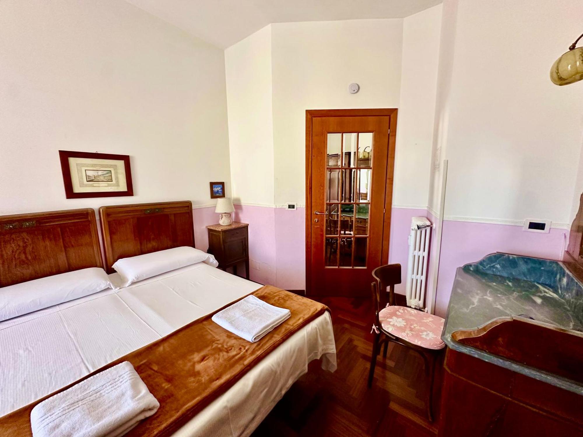 Pardis Guest House 罗马 外观 照片